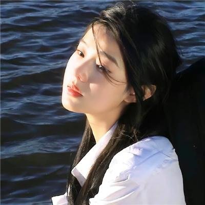 孤独的生还者 封面